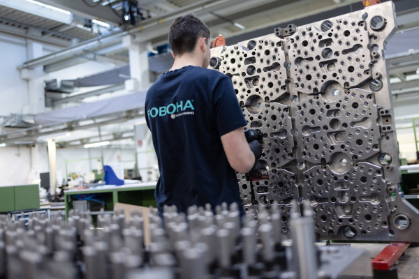 mold-refurbishment-molding-solutions (40)